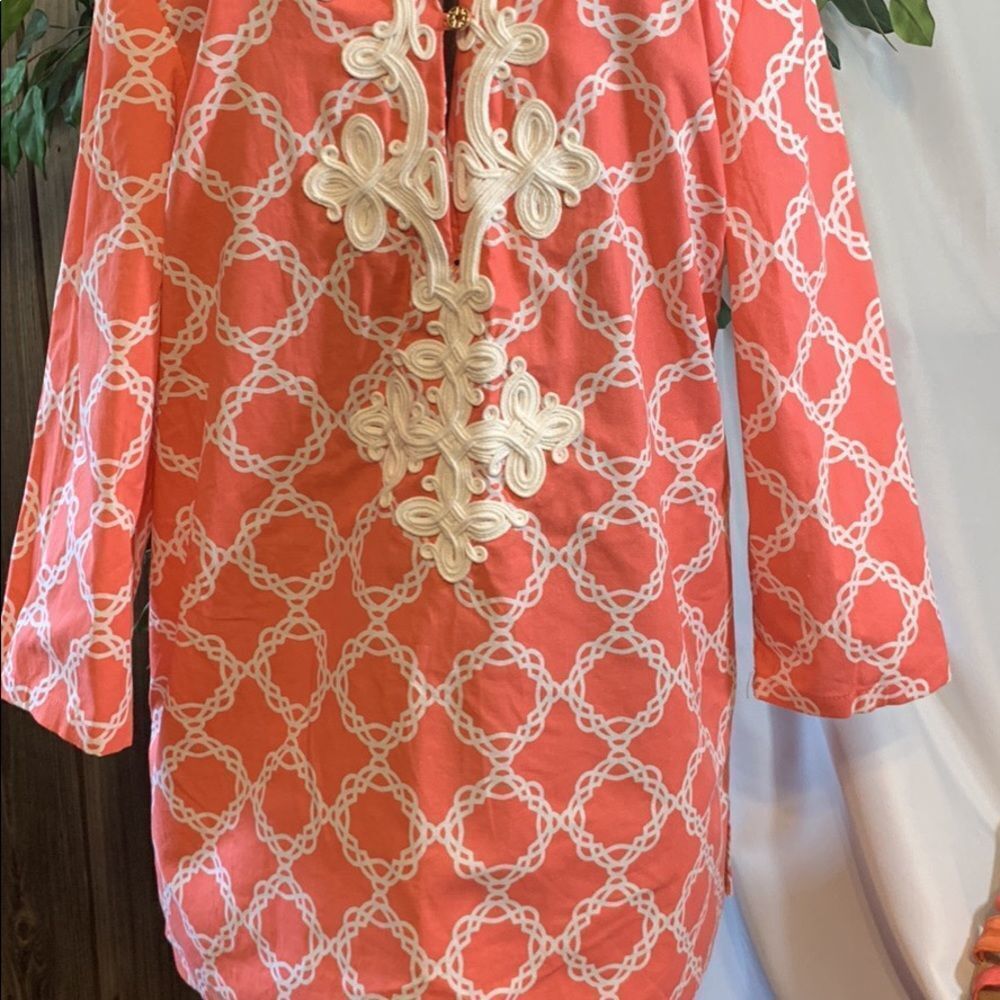 Woman’s Basic Edition Blouse - Picture 5 of 13